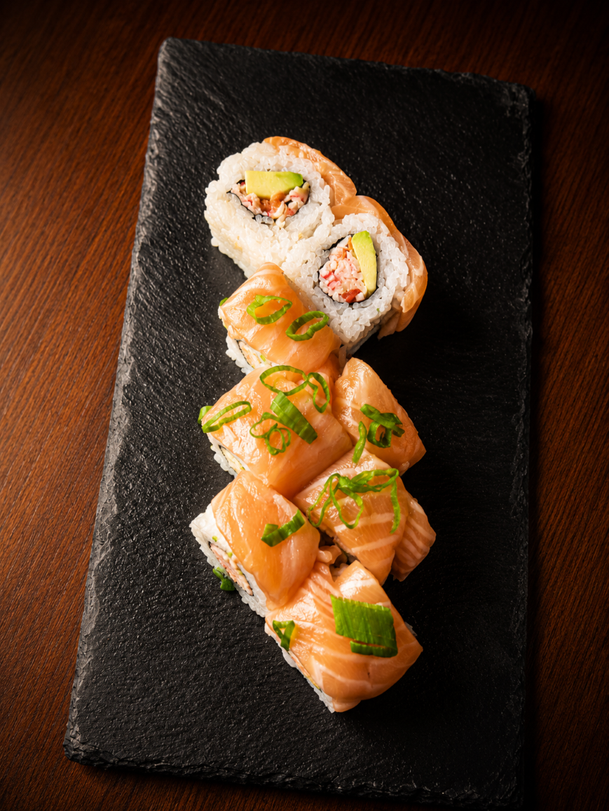 Lachs Dragon Roll